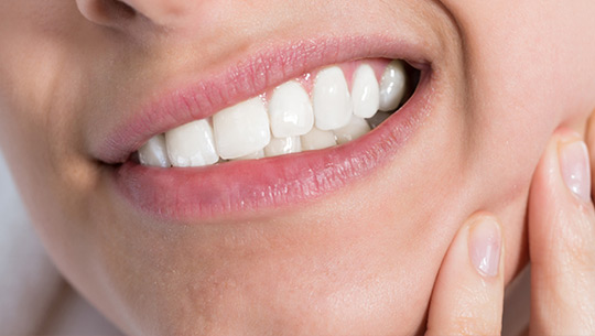 zirconia-crowns-1 zirconia-crowns-1